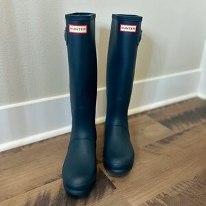 Women’s Original Tall Hunter Rain Boots in Navy Blue